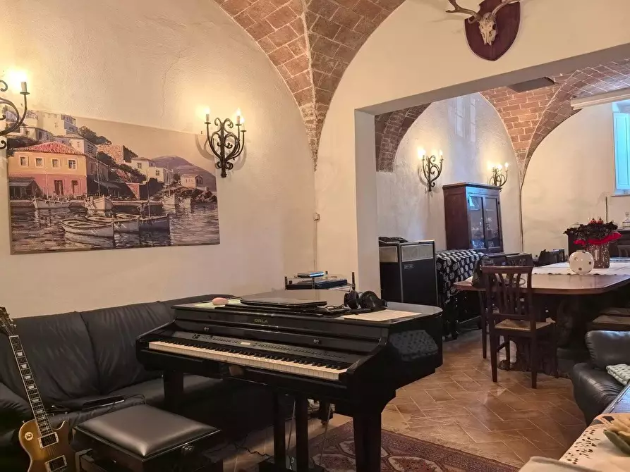 Immagine 7 di Villa in vendita  a Casciana Terme Lari