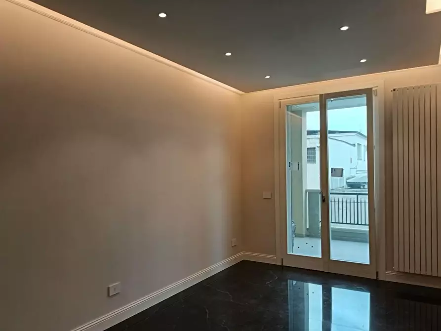 Immagine 2 di Mansarda in vendita  a Empoli