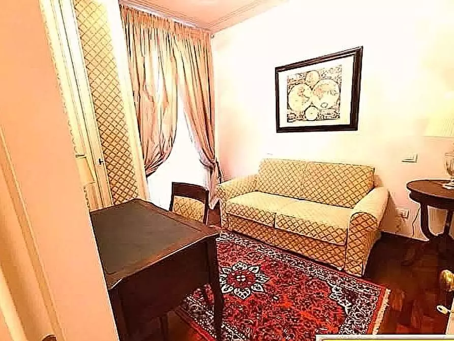 Immagine 11 di Appartamento in vendita  a Massa