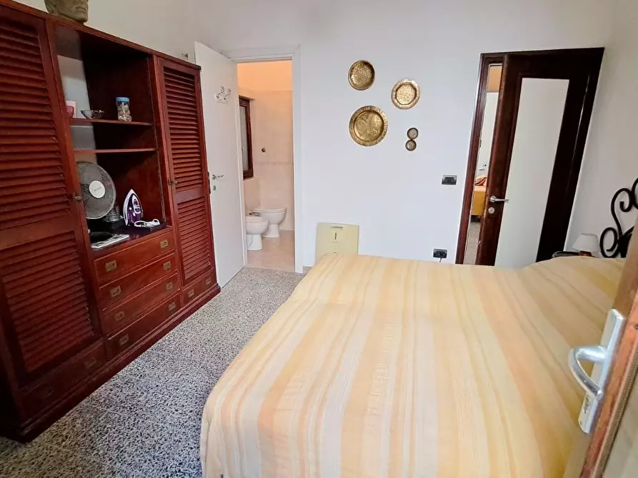 Immagine 23 di Villa in vendita  a Rosignano Marittimo