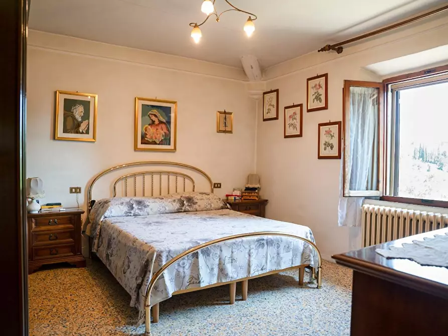 Immagine 26 di Villa in vendita  a San Gimignano