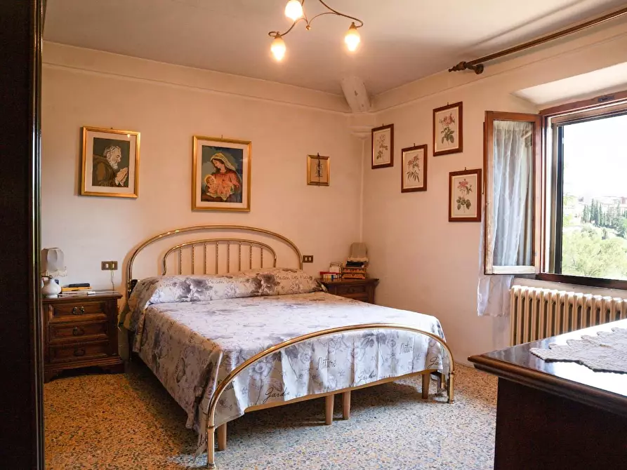 Immagine 27 di Villa in vendita  a San Gimignano