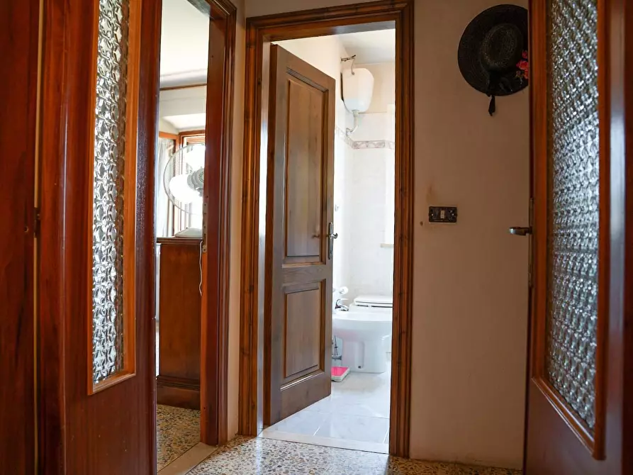 Immagine 25 di Villa in vendita  a San Gimignano