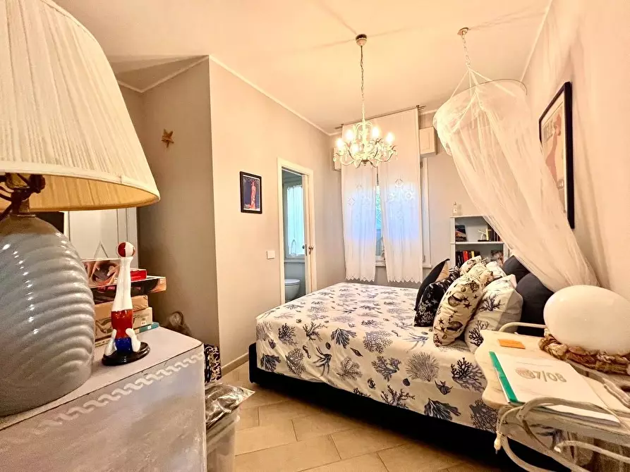 Immagine 21 di Casa bifamiliare in vendita  a Forte Dei Marmi