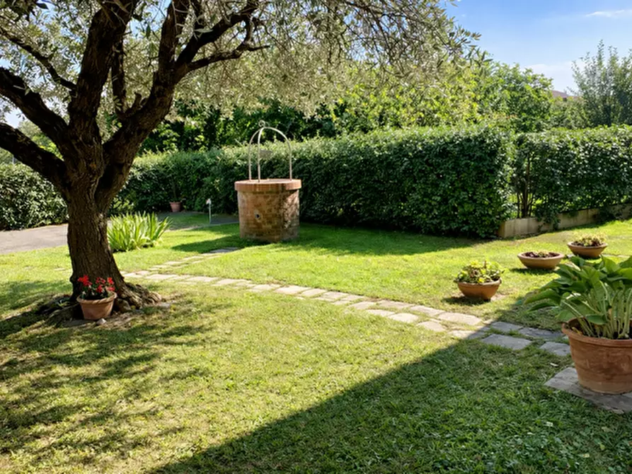 Immagine 6 di Casa bifamiliare in vendita  a Pisa