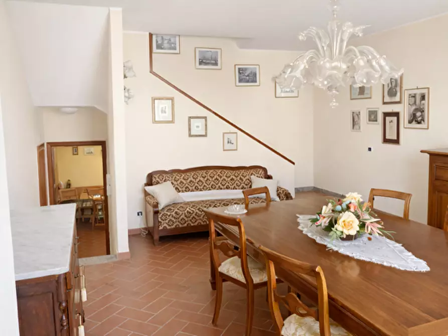 Immagine 3 di Casa bifamiliare in vendita  a Pisa