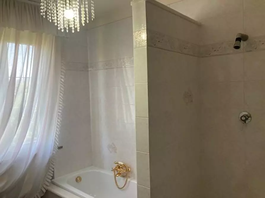 Immagine 19 di Casa bifamiliare in vendita  a Pisa