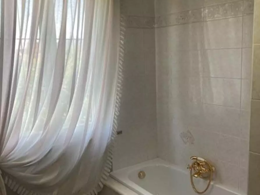 Immagine 17 di Casa bifamiliare in vendita  a Pisa