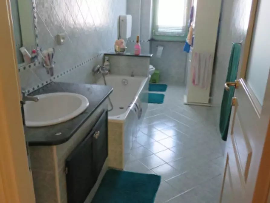 Immagine 17 di Appartamento in vendita  a Grugliasco