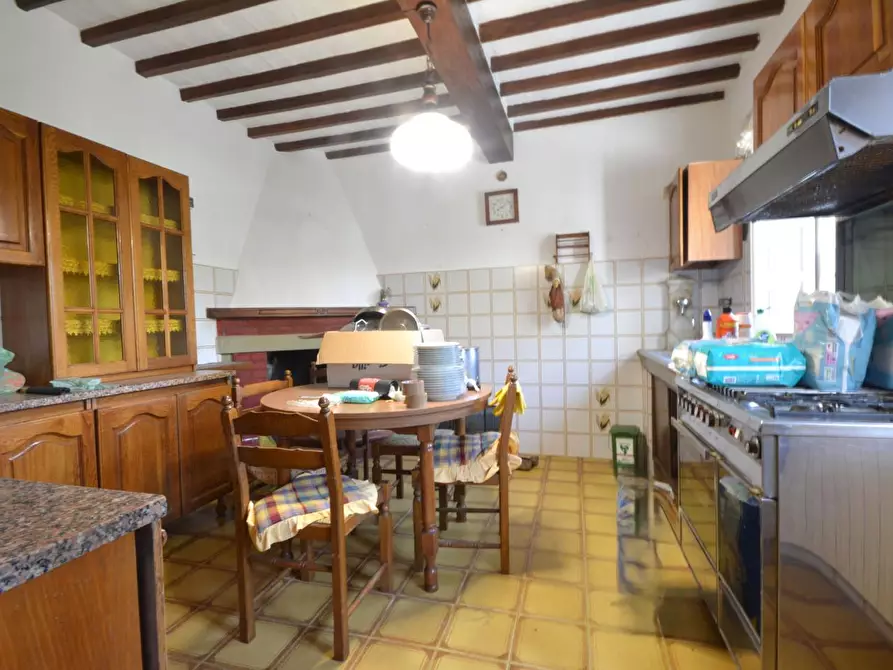 Immagine 4 di Casa bifamiliare in vendita  a Capannori