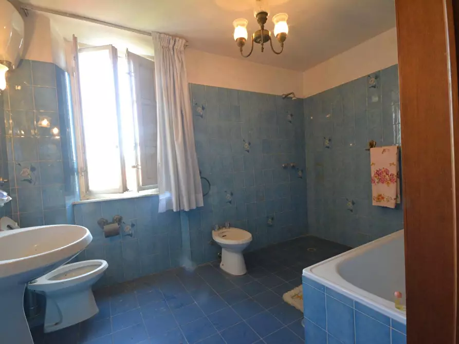 Immagine 14 di Casa bifamiliare in vendita  a Capannori