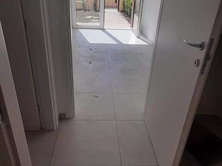 Immagine 11 di Appartamento in vendita  a Rosignano Marittimo