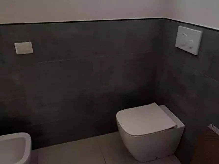 Immagine 13 di Appartamento in vendita  a Rosignano Marittimo