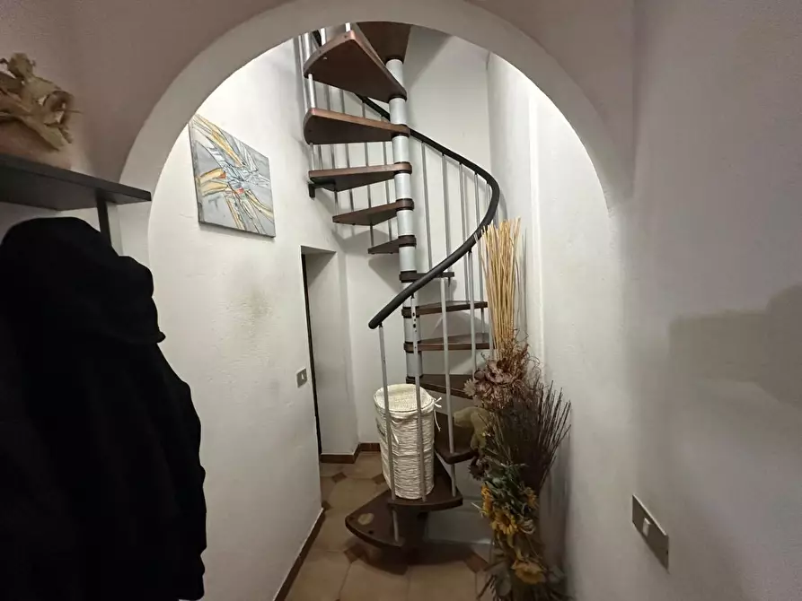 Immagine 15 di Terratetto in vendita  a Castelnuovo Magra