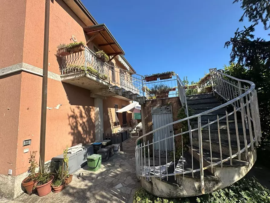 Immagine 6 di Terratetto in vendita  a Castelnuovo Magra