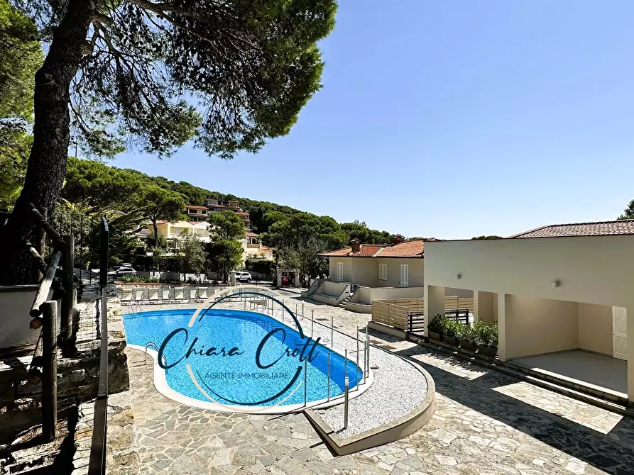 Immagine 15 di Appartamento in vendita  a Livorno