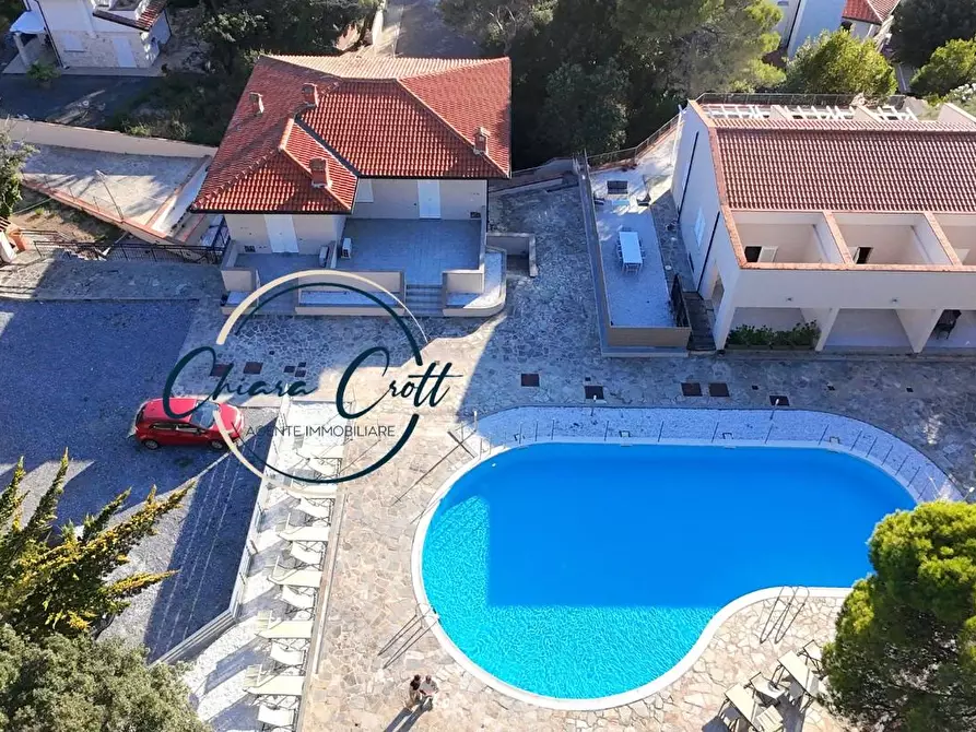 Immagine 5 di Appartamento in vendita  a Livorno