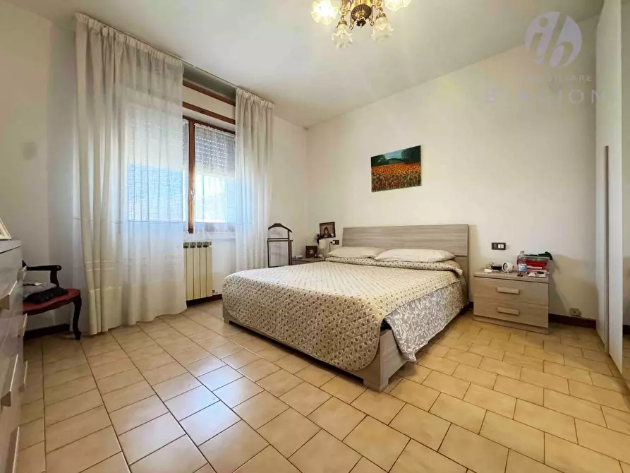 Immagine 17 di Appartamento in vendita  a Pietrasanta