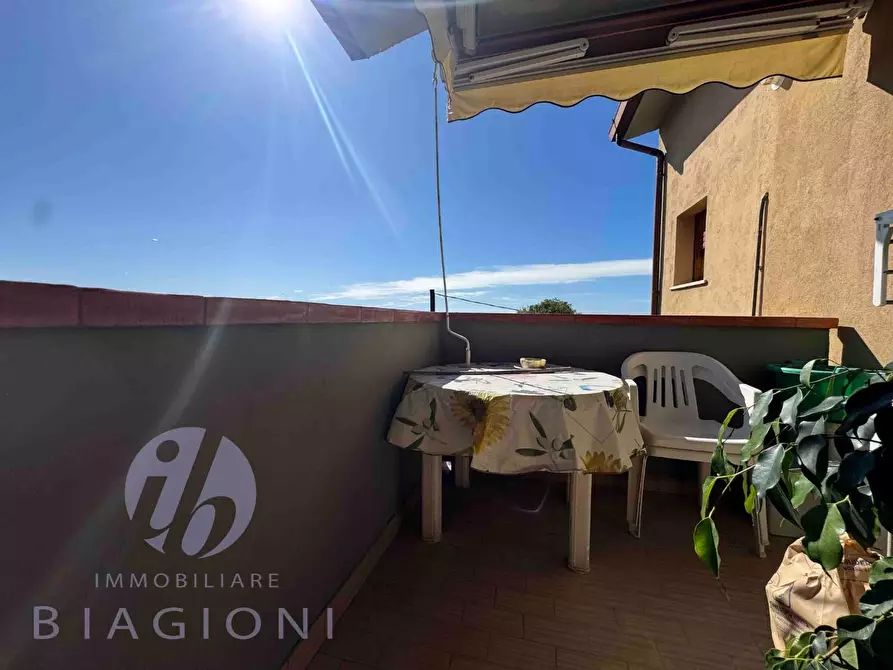 Immagine 2 di Appartamento in vendita  a Pietrasanta