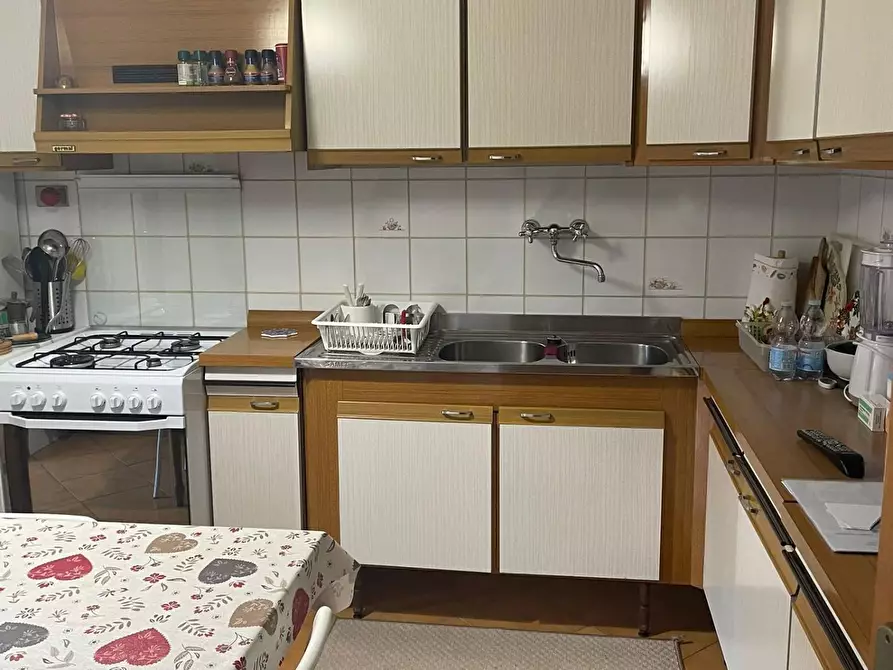 Immagine 14 di Appartamento in vendita  a Pietrasanta