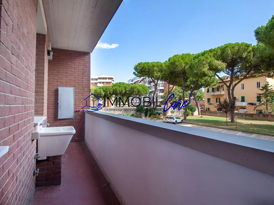 Immagine 4 di Appartamento in vendita  a Livorno