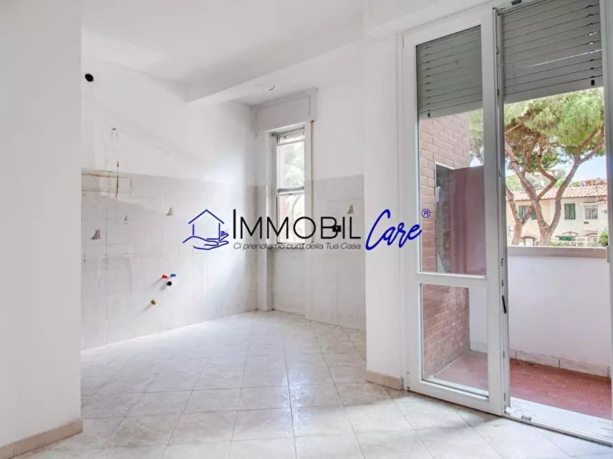 Immagine 1 di Appartamento in vendita  a Livorno