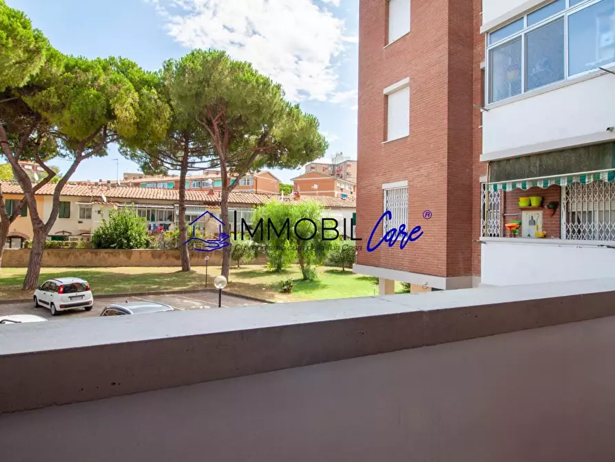 Immagine 3 di Appartamento in vendita  a Livorno