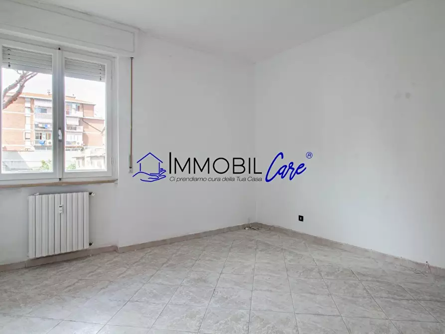 Immagine 17 di Appartamento in vendita  a Livorno