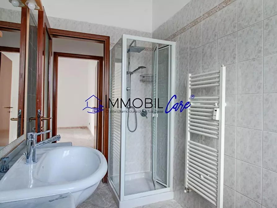 Immagine 19 di Appartamento in vendita  a Livorno