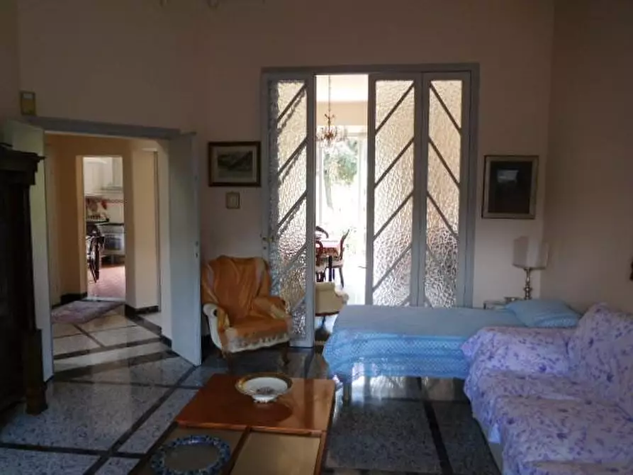 Immagine 5 di Villa in vendita  a Pisa