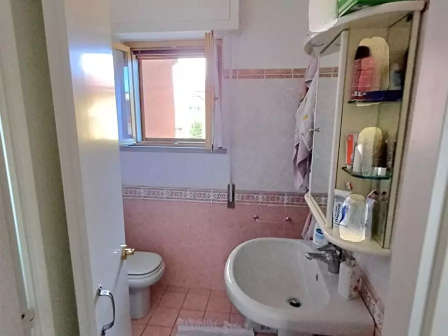 Immagine 8 di Villetta a schiera in vendita  a Massa