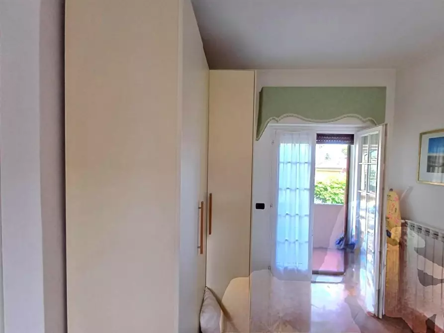 Immagine 9 di Villetta a schiera in vendita  a Massa