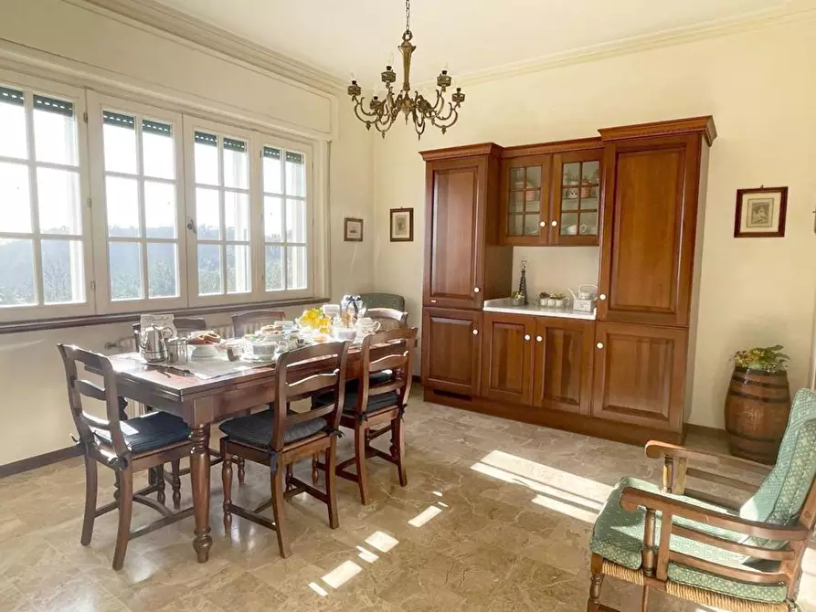 Immagine 15 di Villa in vendita  a Massarosa