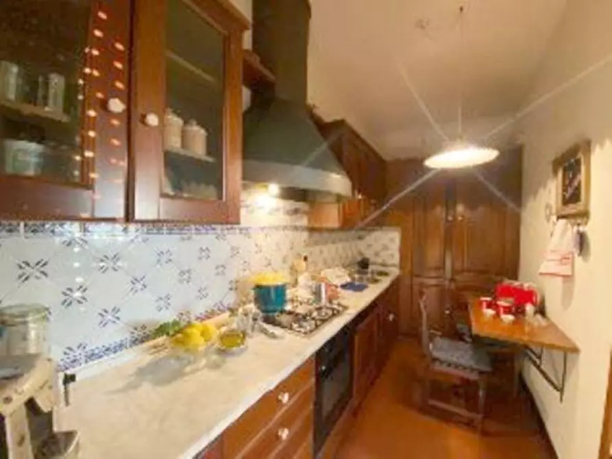 Immagine 18 di Villa in vendita  a Massarosa