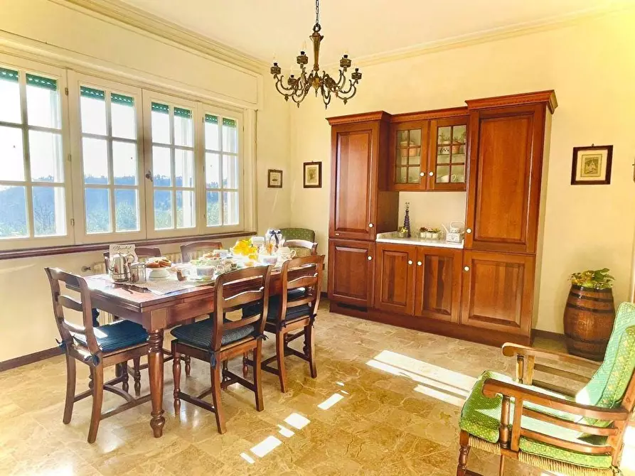 Immagine 14 di Villa in vendita  a Massarosa