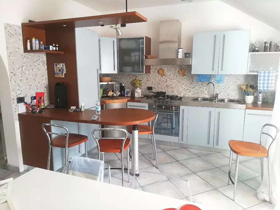 Immagine 4 di Appartamento in vendita  a Massa