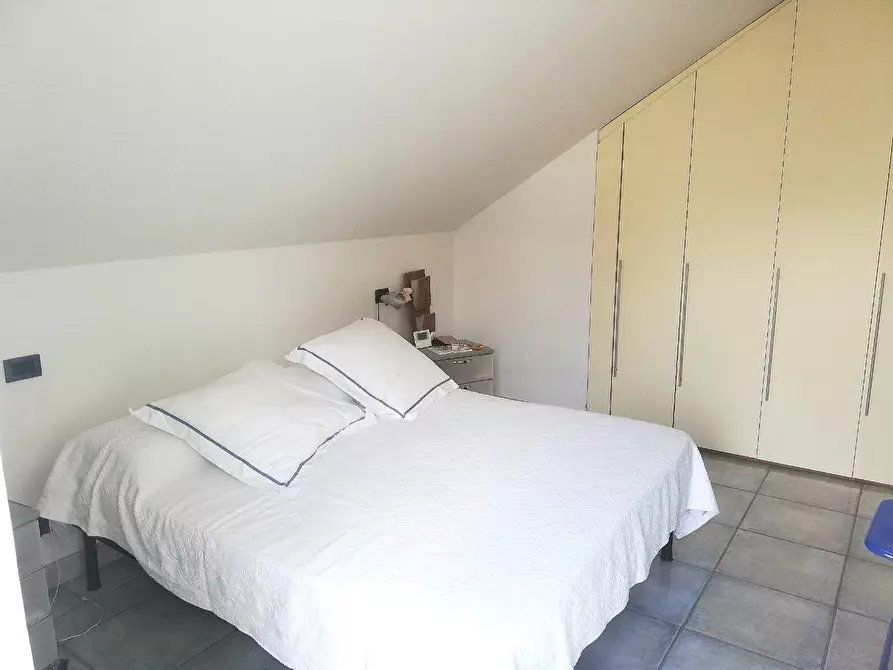 Immagine 11 di Appartamento in vendita  a Massa