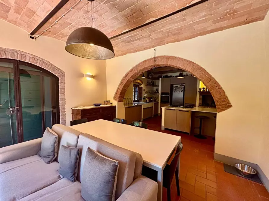 Immagine 38 di Casa colonica in vendita  a Fauglia