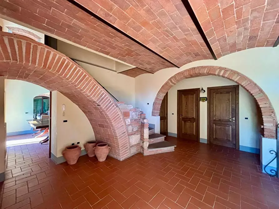 Immagine 28 di Casa colonica in vendita  a Fauglia