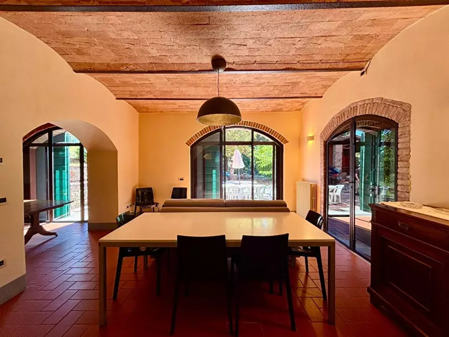 Immagine 35 di Casa colonica in vendita  a Fauglia