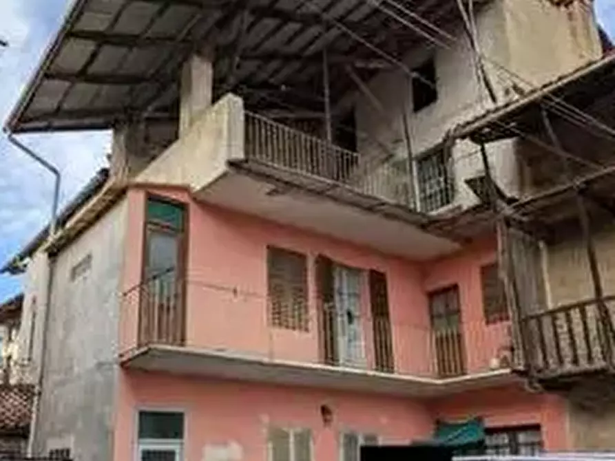 Immagine 1 di Terratetto in vendita  a Piverone