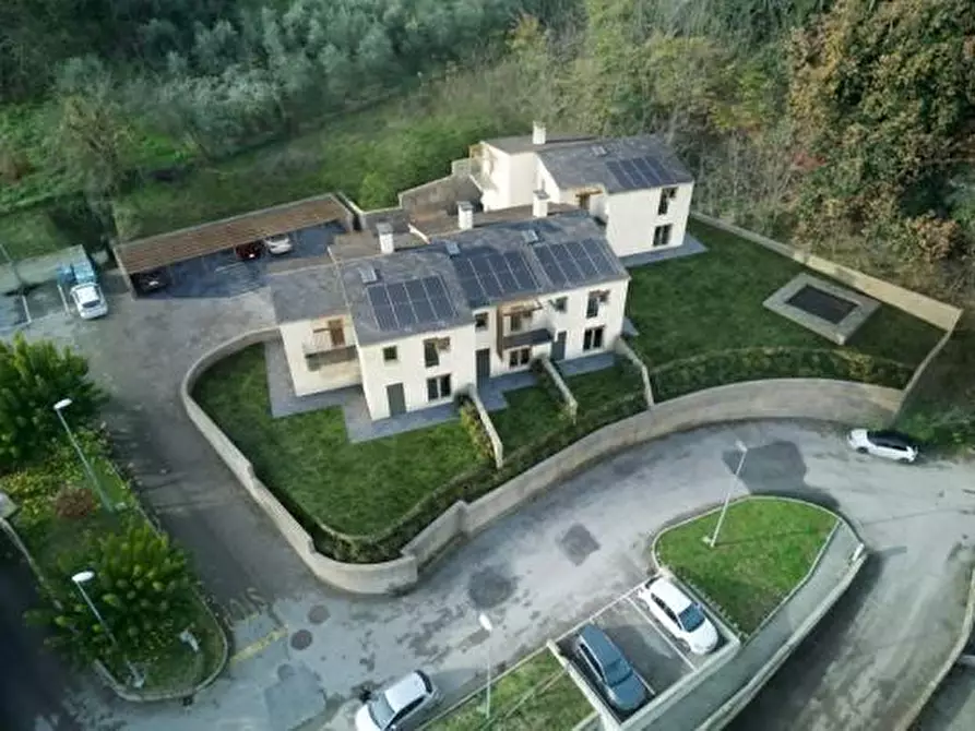 Immagine 2 di Villetta a schiera in vendita  a Monteriggioni