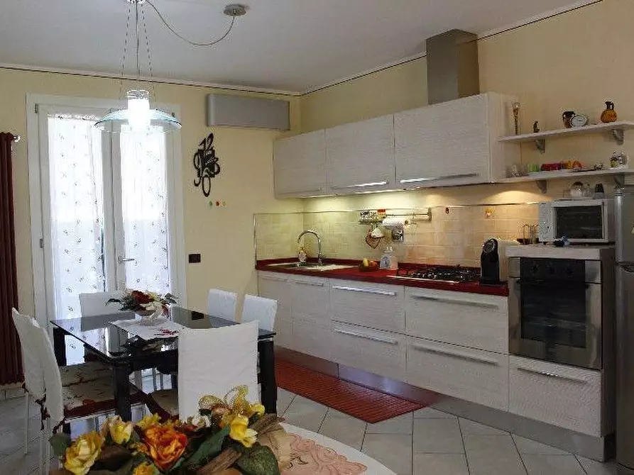 Immagine 3 di Appartamento in vendita  a Rosignano Marittimo