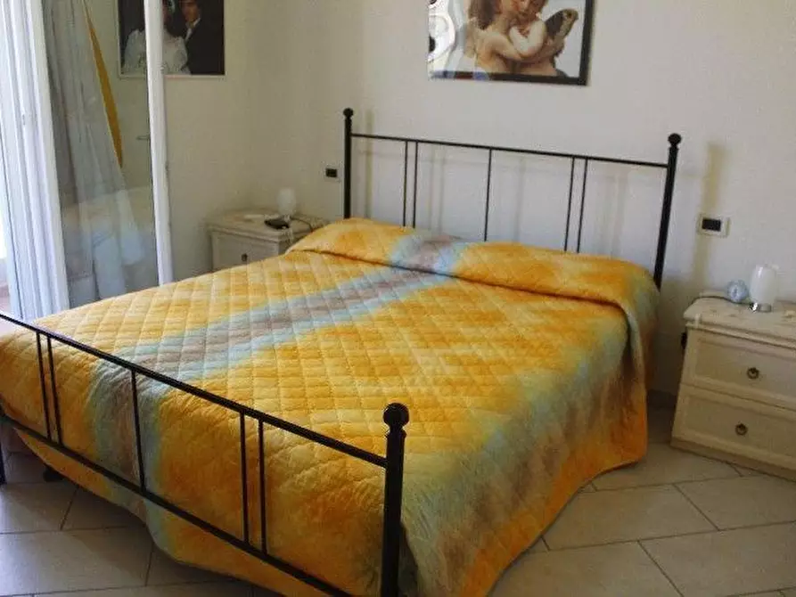 Immagine 17 di Appartamento in vendita  a Rosignano Marittimo