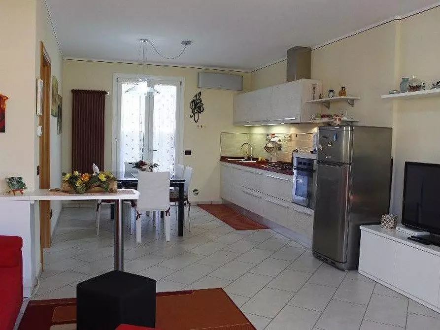 Immagine 4 di Appartamento in vendita  a Rosignano Marittimo