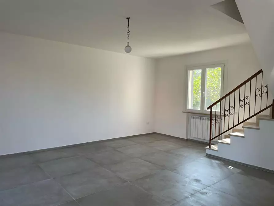 Immagine 15 di Villetta a schiera in vendita  a Crespina Lorenzana