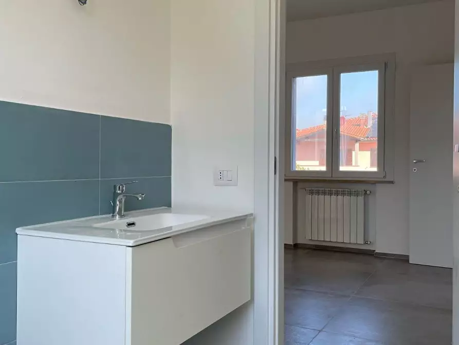 Immagine 9 di Villetta a schiera in vendita  a Crespina Lorenzana