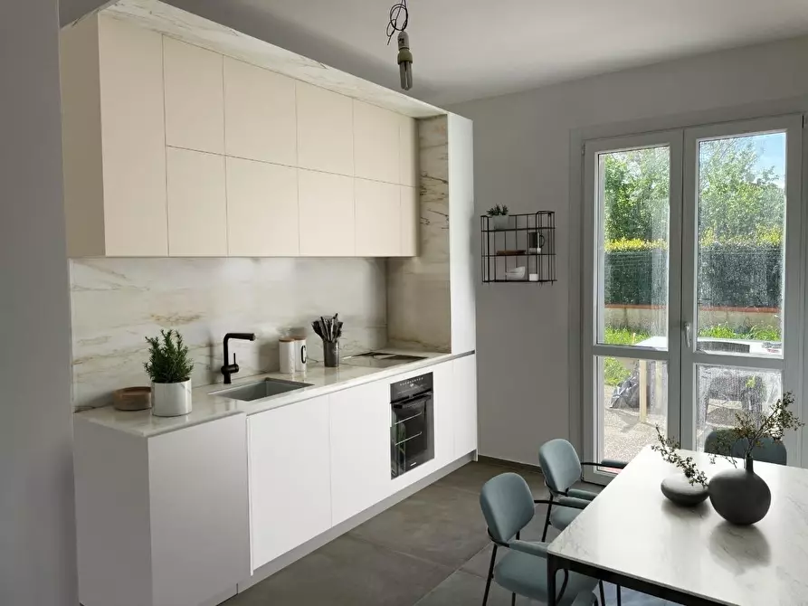 Immagine 4 di Villetta a schiera in vendita  a Crespina Lorenzana