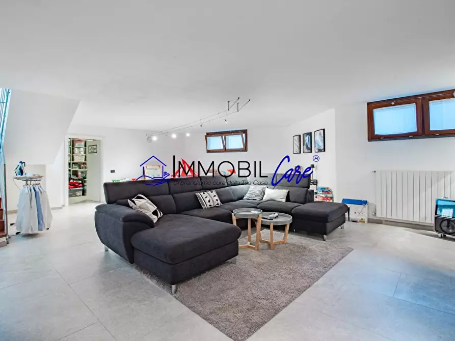 Immagine 26 di Appartamento in vendita  a Livorno