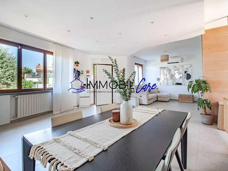 Immagine 11 di Appartamento in vendita  a Livorno